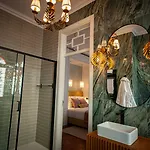 Storytellers Palace Отель