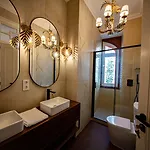 Storytellers Palace 5* Сан-Мартинью-ду-Порту