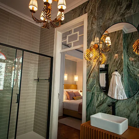 Storytellers Palace Hotel