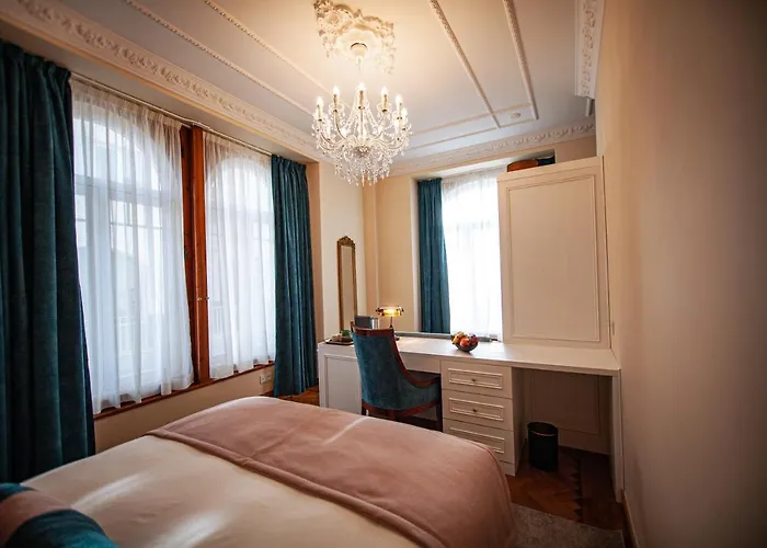 Storytellers Palace 5* ساو مارتينهو دو بورتو