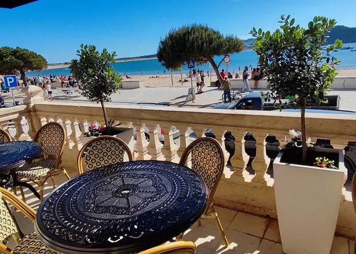 فندق Storytellers Palace 5*