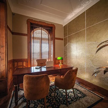 Hotel Storytellers Palace