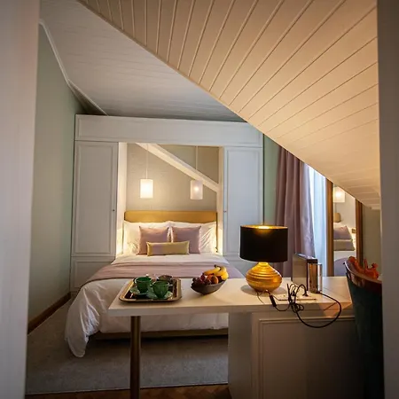Hotel Storytellers Palace