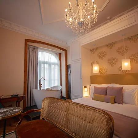 Storytellers Palace Hotel