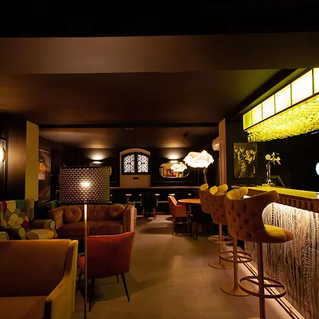 酒店 Storytellers Palace
