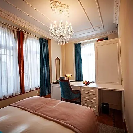 Hotel Storytellers Palace 5*
